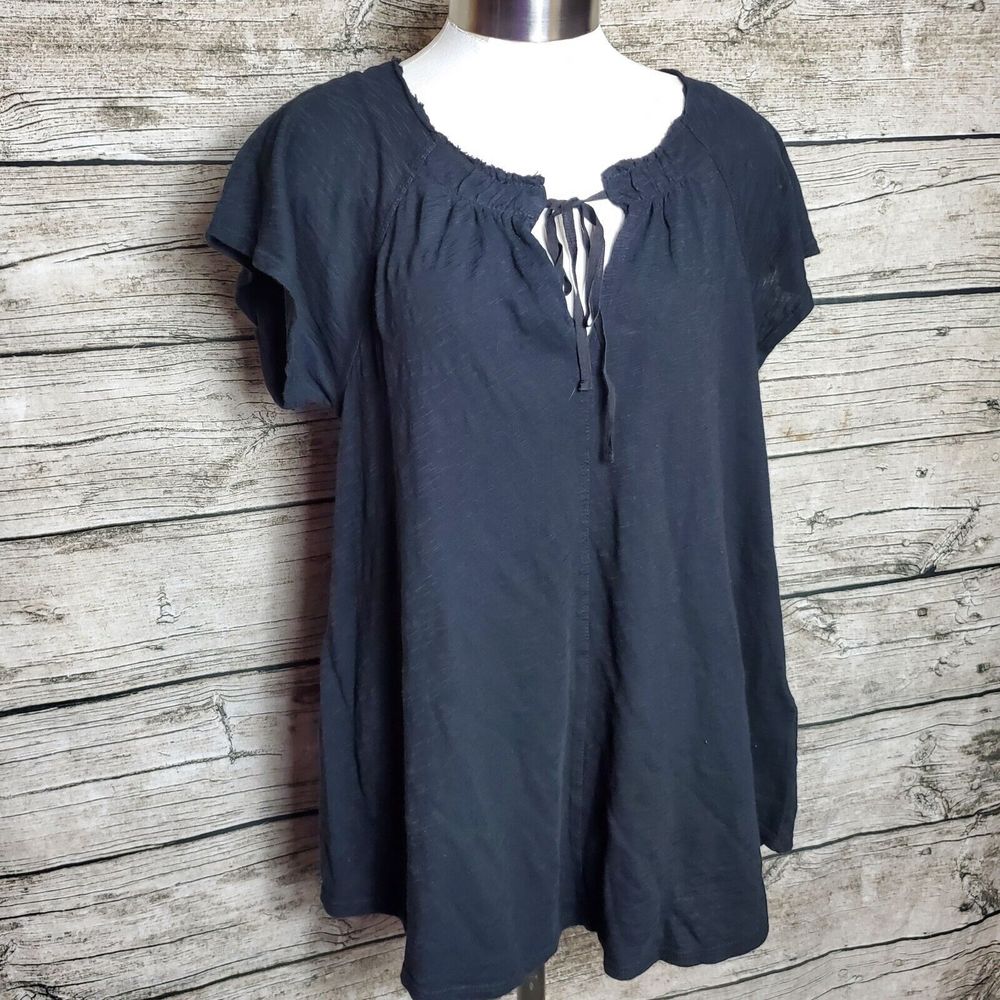 Anthropologie Black Short Sleeve Shirt Size Medium Reg $68.00